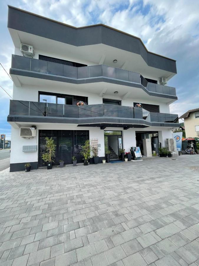 Muric Apartman 7 Любляна Экстерьер фото